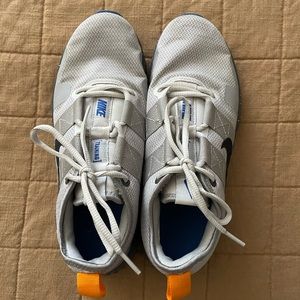 Nike Men's Varsity Compete TR 2 Training Shoes